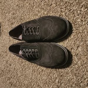 Johnston and Murphy wing tip shoes